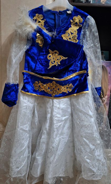 Продаю новый национальный костюм для девочек