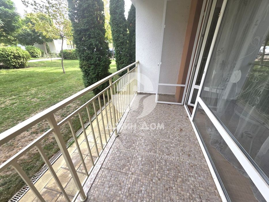 Обзаведен едностаен апартамент в к-с „Краун Форт Клуб“, гр. Свети Влас