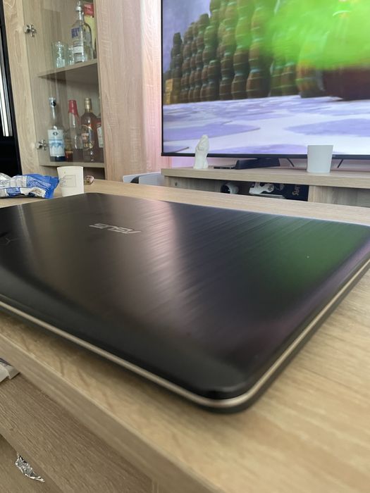 Vand laptop Asus Vivobook Max A541N
