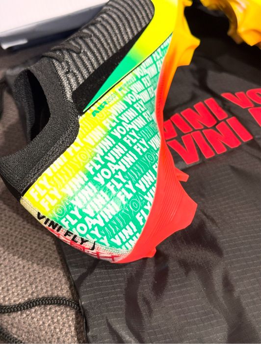 Бутонки Nike Mercirial Vapor 16 ЛИМИТИРАНА СЕРИЯ