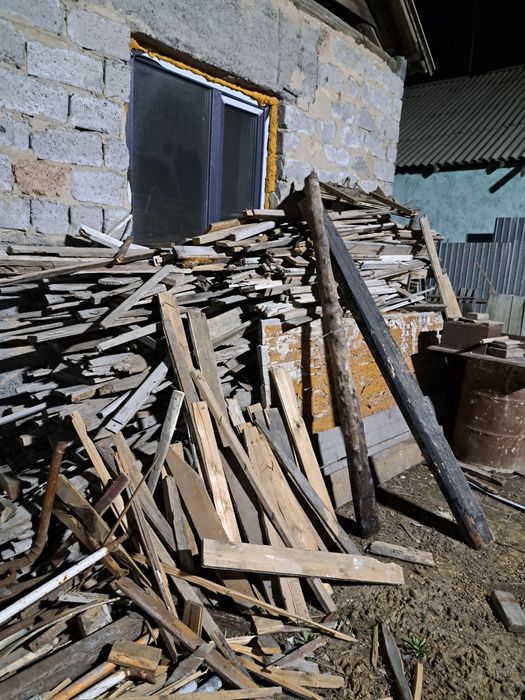 Продам на дрова.