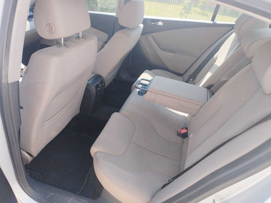 Vând VW Passat B6
