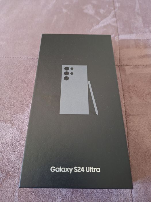 Като НОВ!! Samsung S24 Ultra + 45W зарядно и 7 калъфа