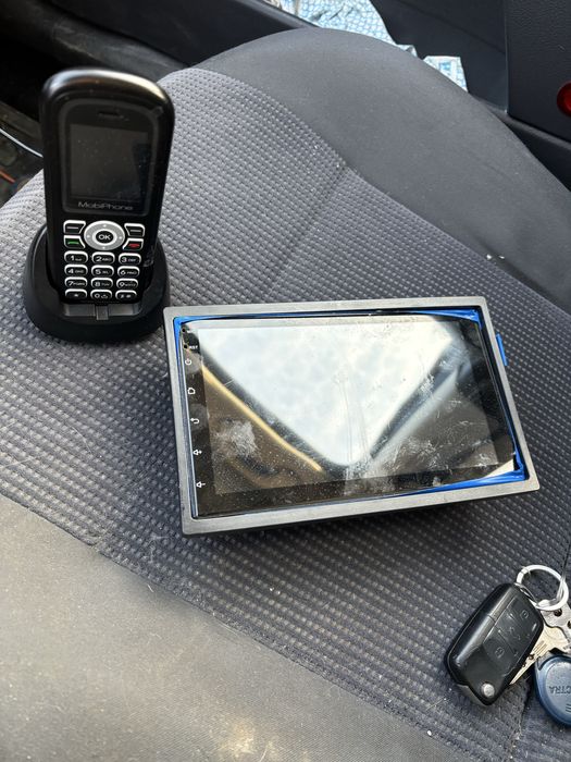 Vand ,Navigatie +Telefon Oferta ca noi