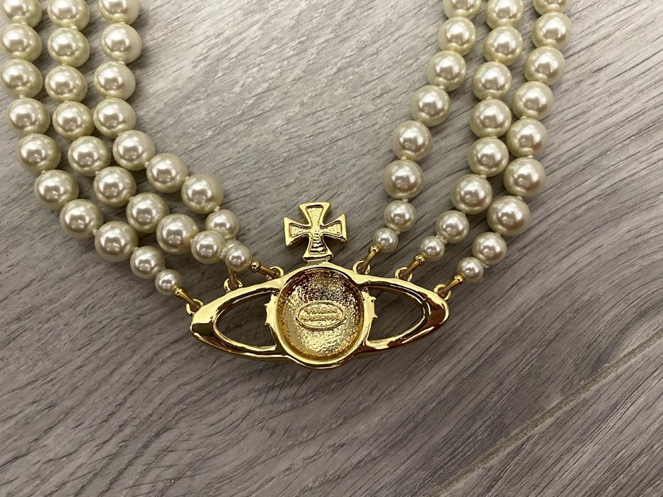 Colier Vivienne Westwood perle si sigla aurie nou