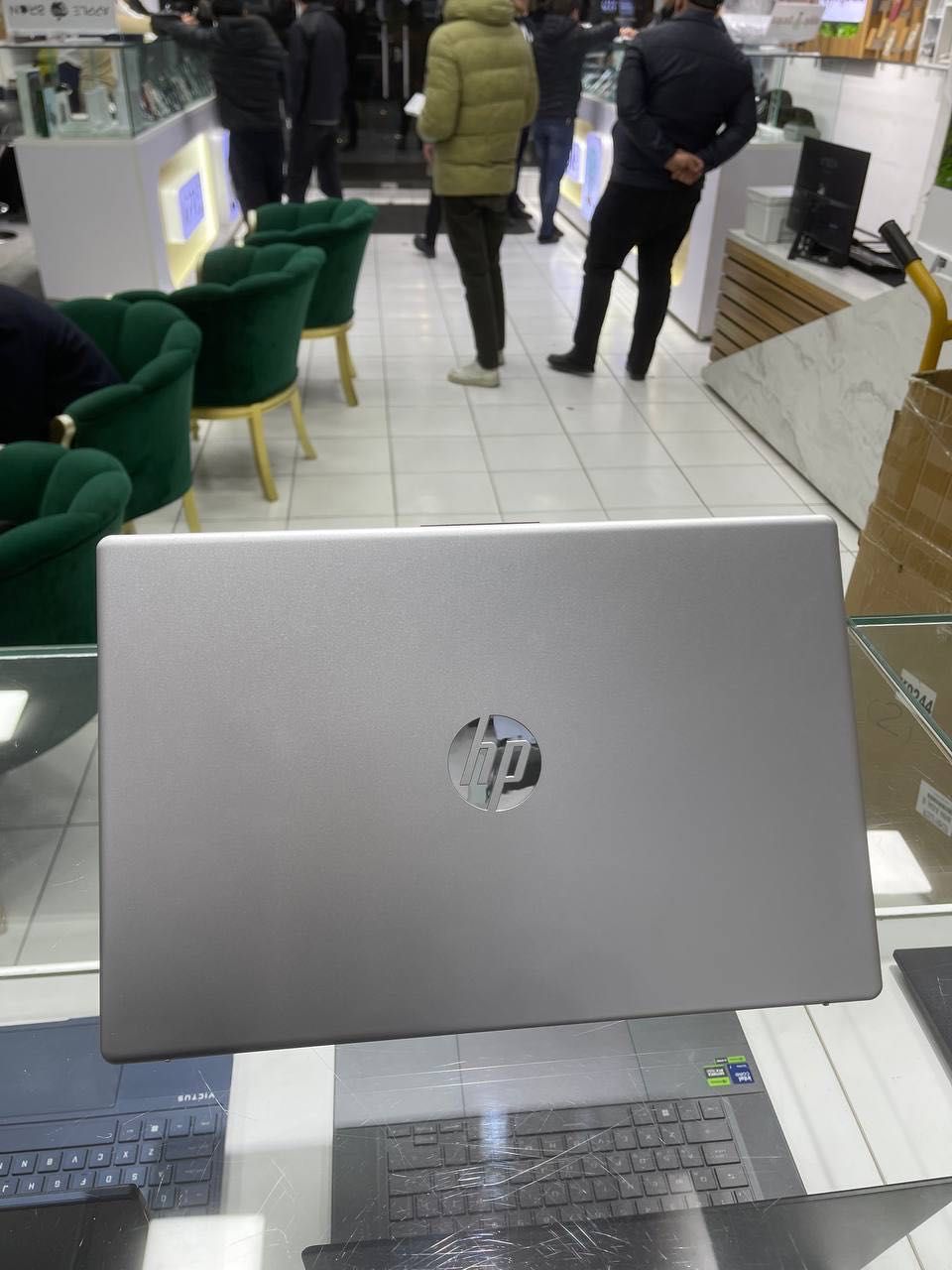 Hp Laptop 15 "Intel core 3-N305/8GB/256GB SSD/15'6 FHD IPS"