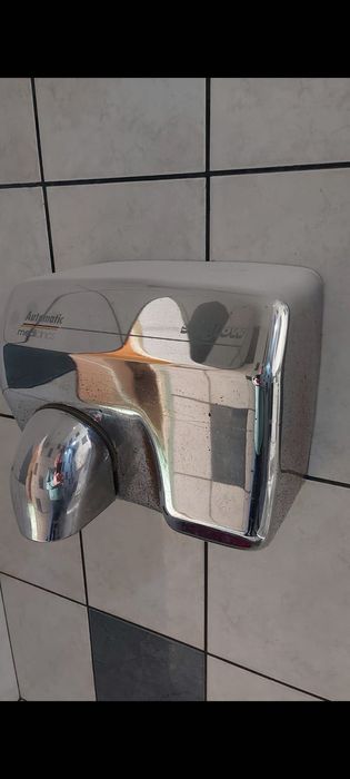 Uscător mâini  Saniflow Profesional Automatic Mediclinics