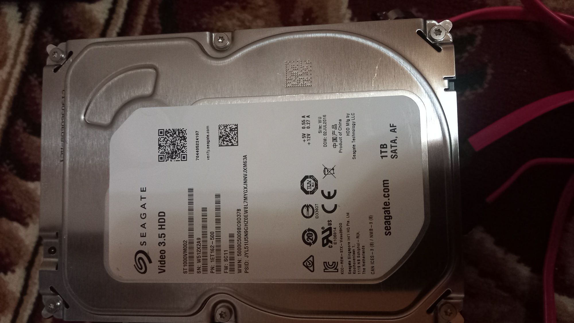 1 TB vint sotiladi