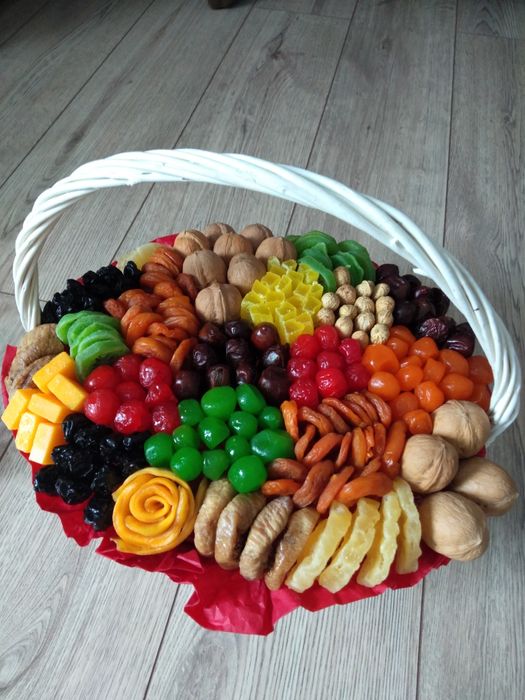 Подарочный корзина. Букет. Подарки.