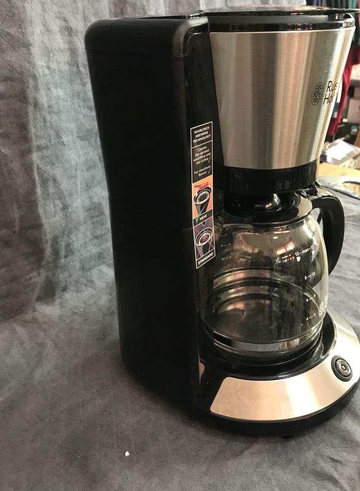 Кафе машина Russell Hobbs