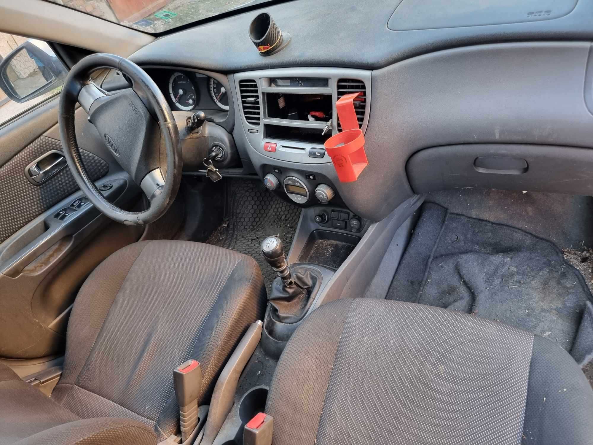 Kia Rio 1.5 CRDI/1.4 16V На части