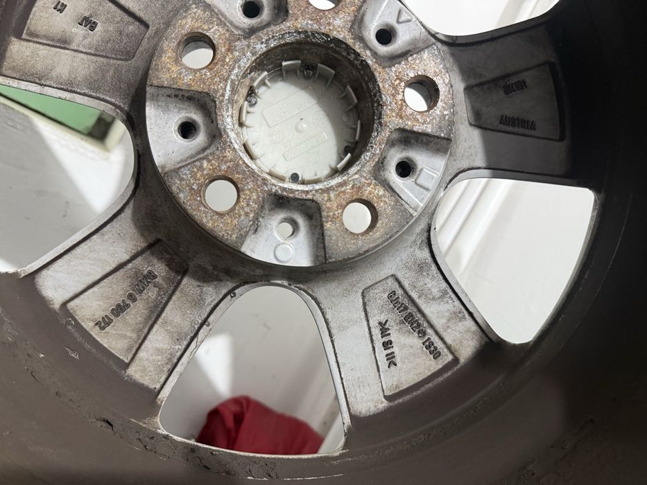 Jante BMW 17” 5x120 + anvelope de iarna Bridgestone 225/55/17 DOT 4521