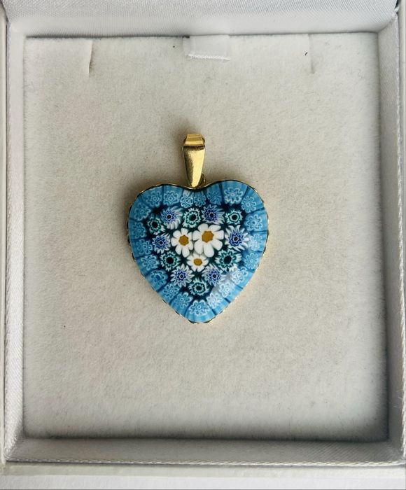 Pandantiv-inima Millefiori din argint aurit cu sticla de Murano