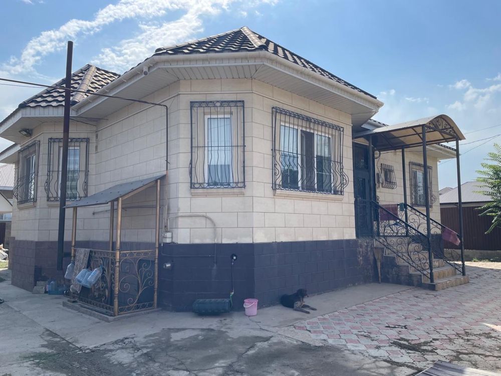 Продается дом в Алатауском районе, мкр Мадениет.