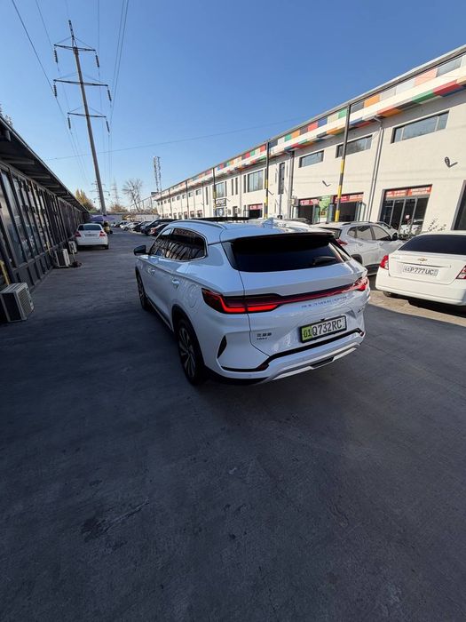 Byd song plus champion gibrid. 2023 yil