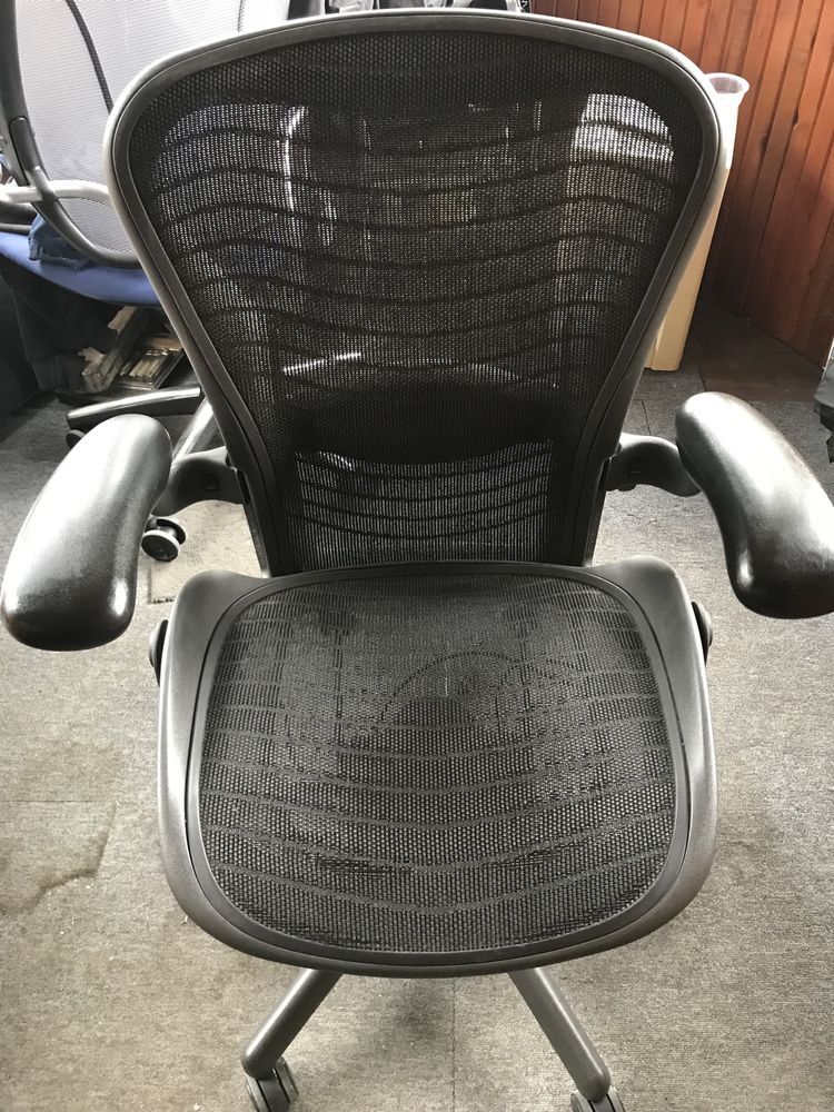 Herman Miller (Aeron)-ергономичен офис работен стол,Размер-B-2010 г.