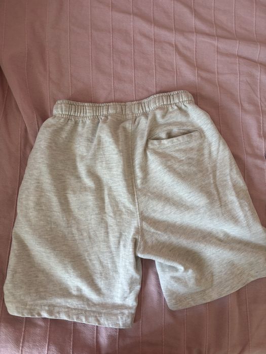 Продавам Zara къси панталонки за момче Age 13-14 164 cm