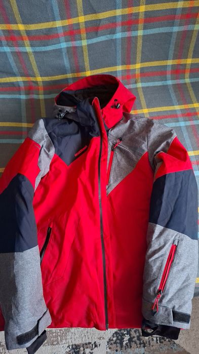 Продам зимнюю куртку ростовка 158
