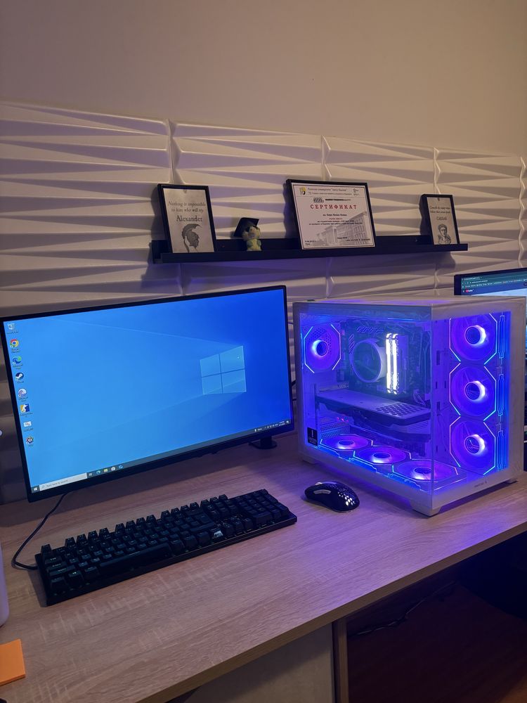 Бял Геймърски компютър Ryzen 5500, RTX 3060Ti, 16 Ram, 512 SSD, 750w