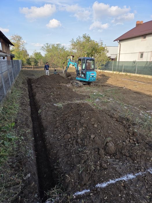 Miniexcavator de inchiriat si transport pamant