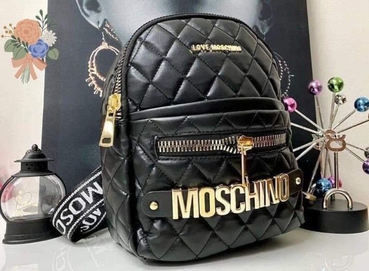 Set Moschino (curea+rucsac),logo metalic auriu, super model