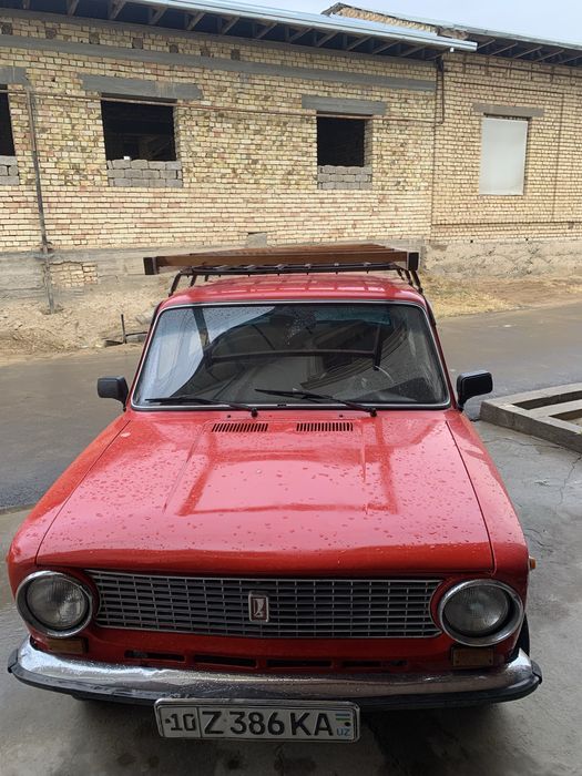 Vaz 2101 sotiladi