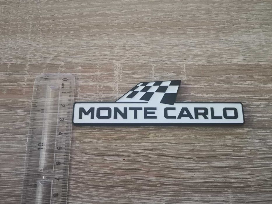 емблема Skoda Monte Carlo черно с бяло