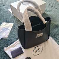 Poseta Prada Tote Bag Plaque - piele naturala/full pack