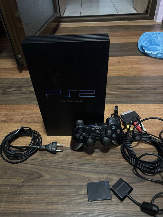PlayStation 2 in stare foarte buna si controller original