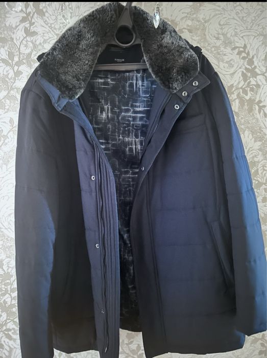 Продам мужскую куртку 58 р, демисезонная.