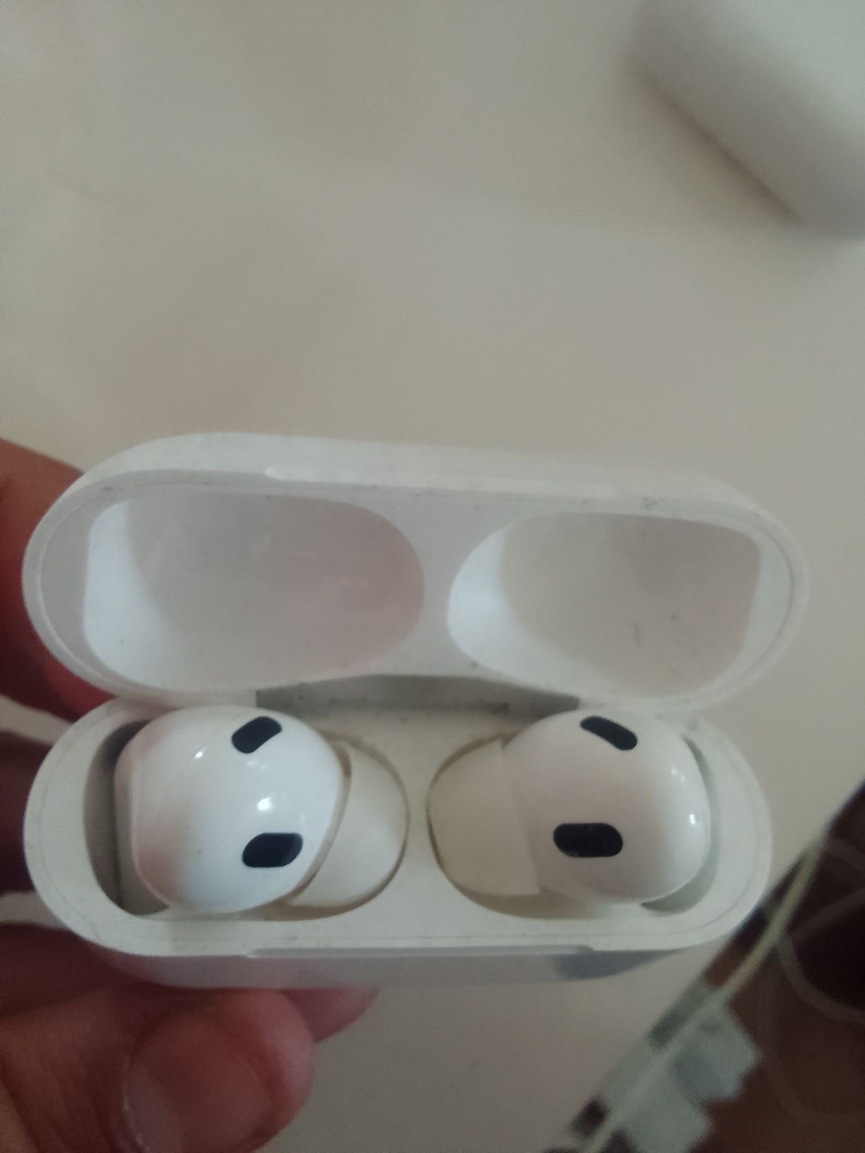 Vând airpods Pro