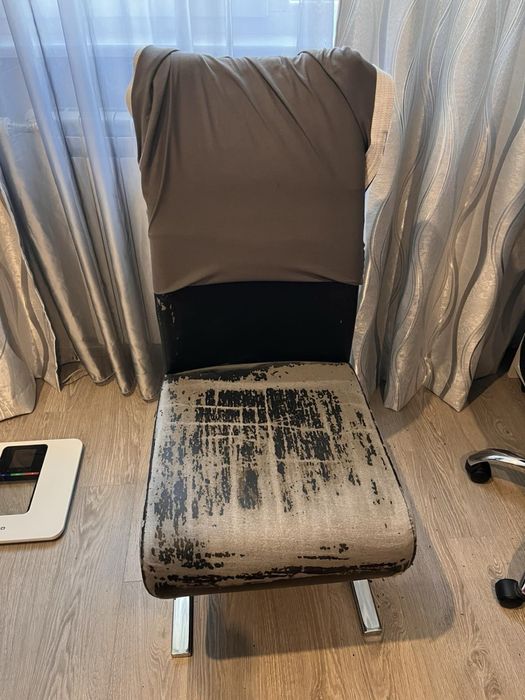 Трапезни столове