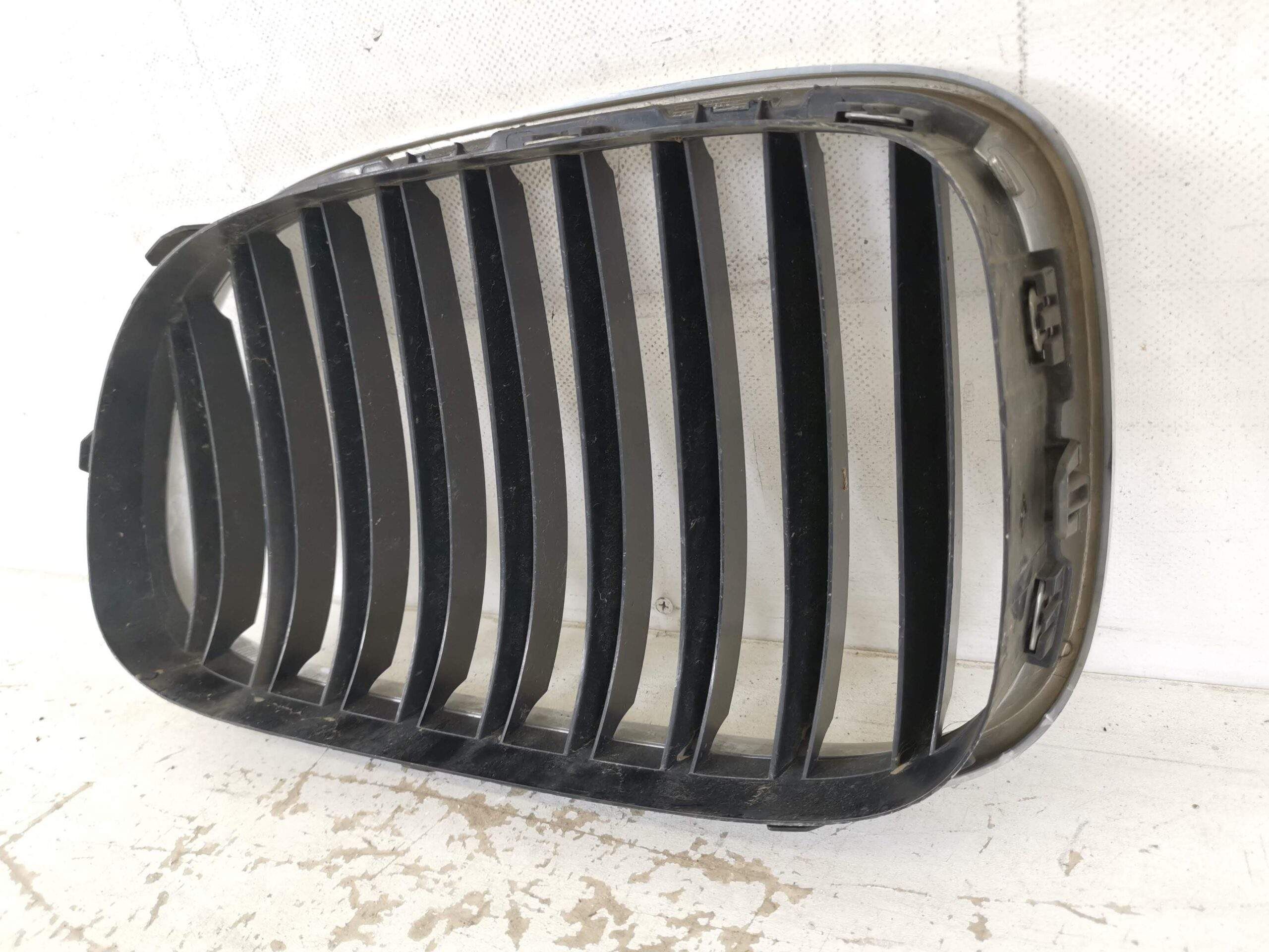 БМВ Серия 7 / BMW Seria 7 F01/F02 [ - ] Оригинална предна решетка в до