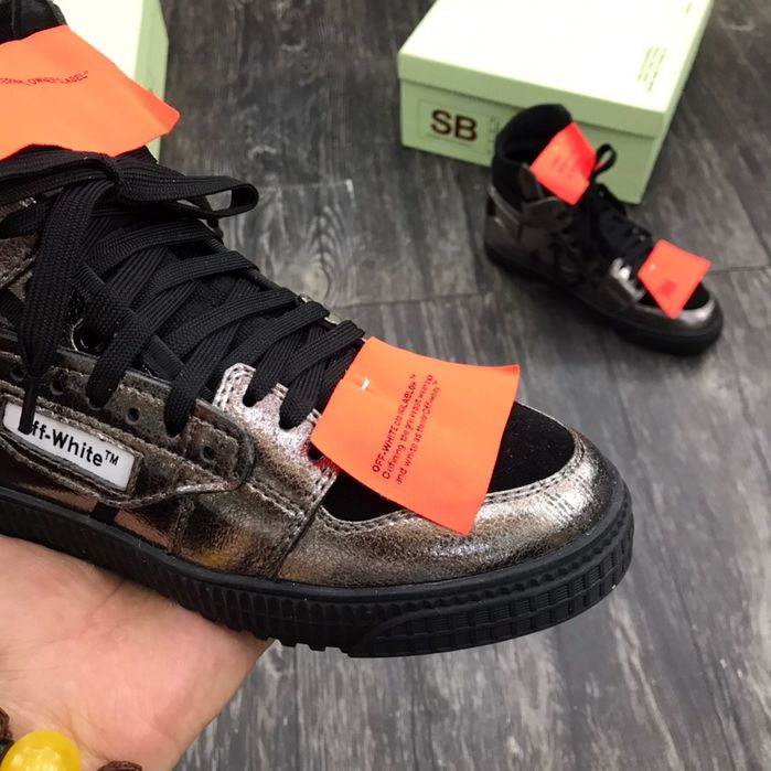 Off-White Off Court