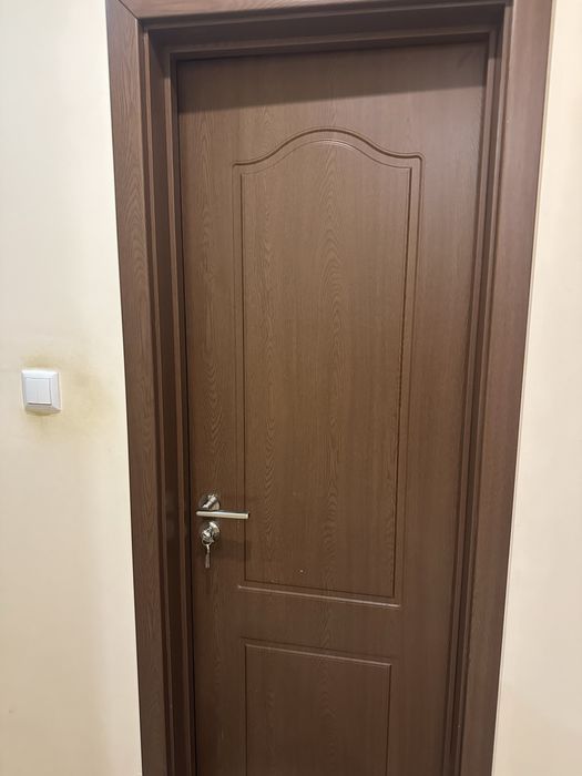 Продавам 3бр интериорни  врати без каси