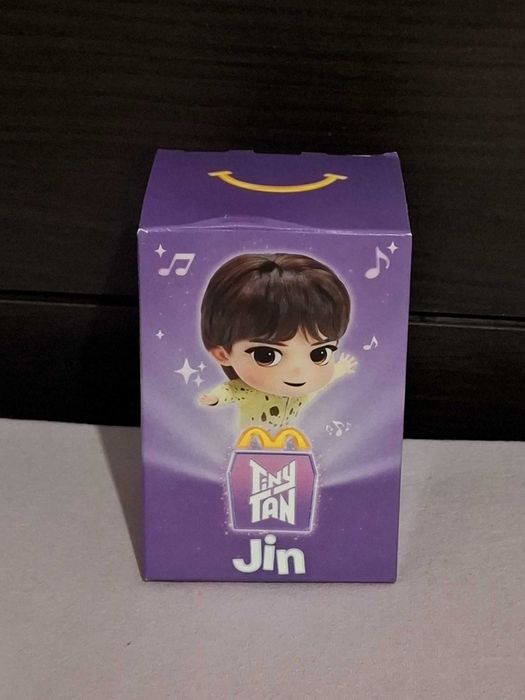 McDonalds BTS TinyTan Jin фигурка