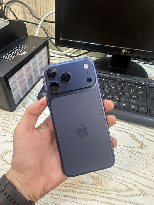 iPhone 17 pro max