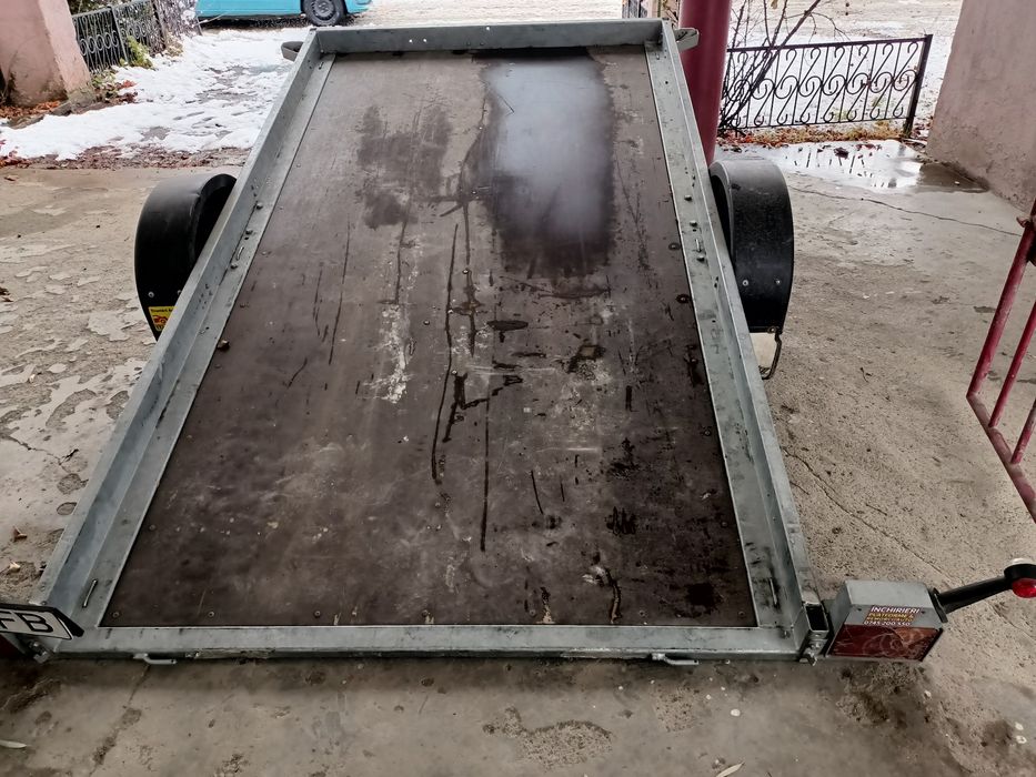 Închiriez remorca auto închiriez platforma auto remorca ATV moto