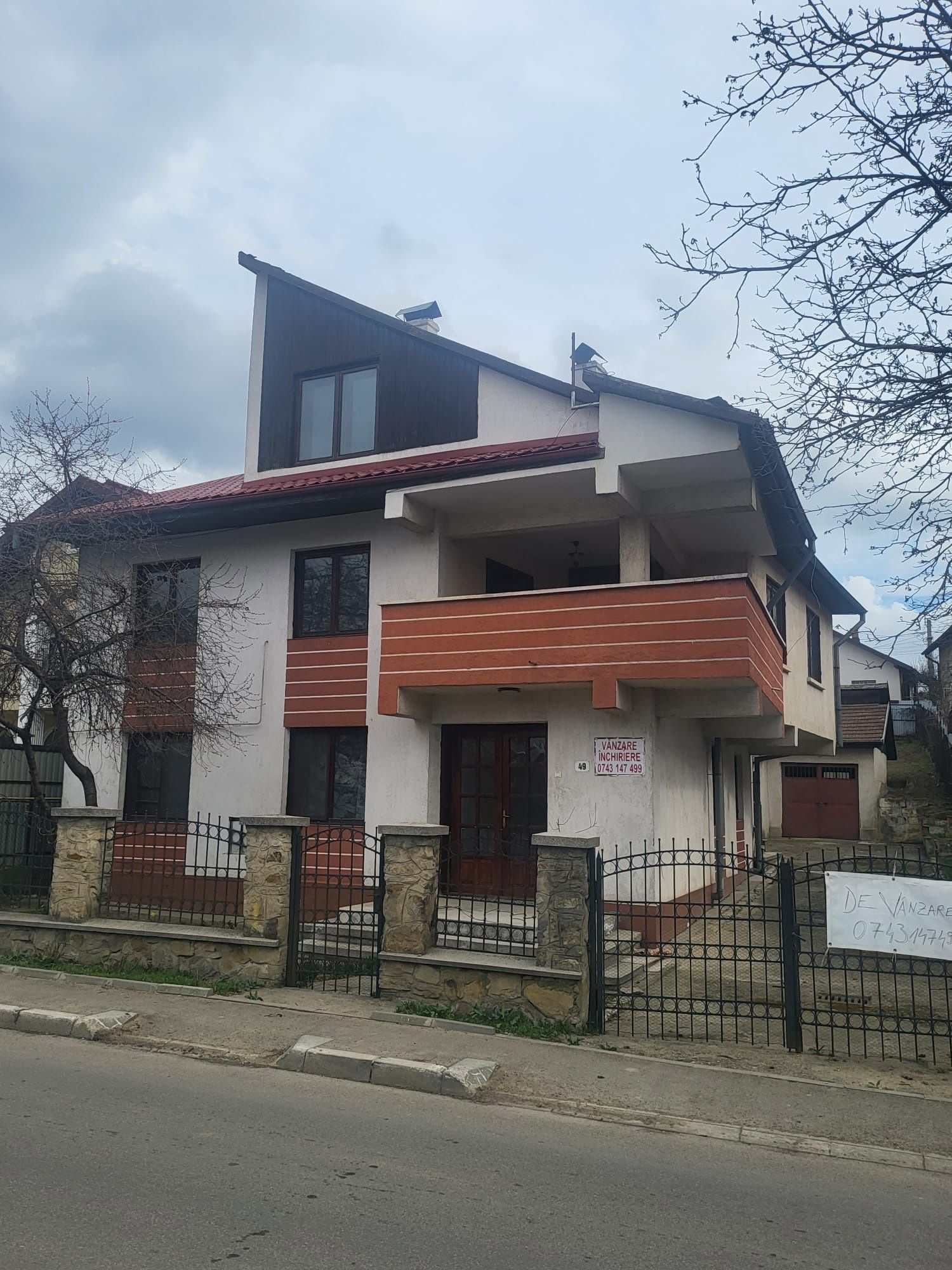 Vila cu Teren  si Garaj