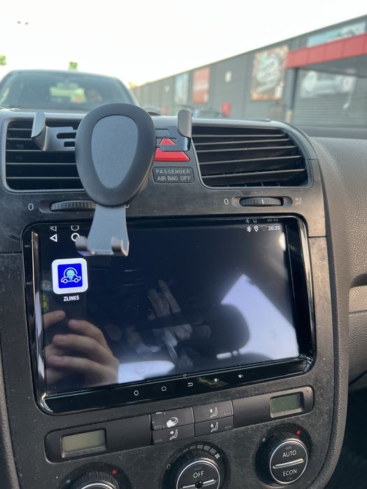 Navigatie 4gb ram + 64gb Android Auto 9” CarPlay + Camera de spate