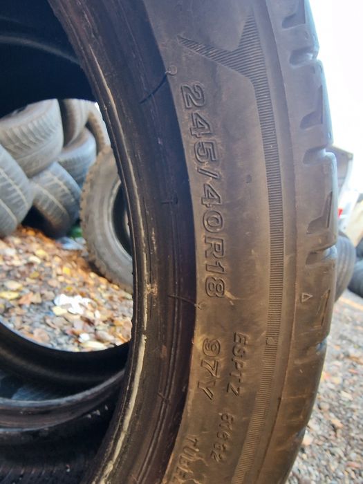 Anvelope 245/40R18 marca Bridgestone, DOT 2021, 5.5 mm