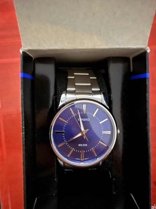 Ceas casio, nou-nout