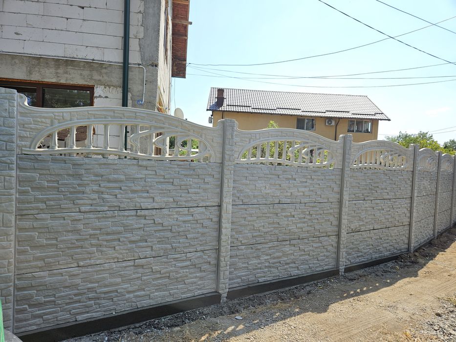 Gard din beton armat, placi, stâlpi