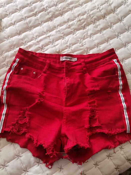 Дамски къси червени панталонки