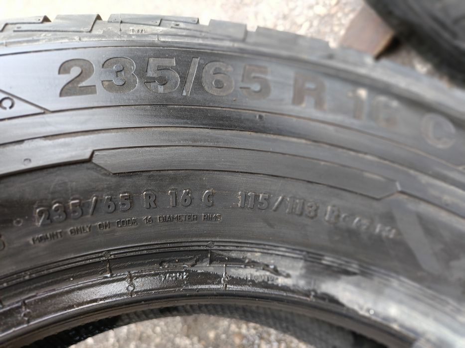 БУСОВИ ЛЕТНИ -16цола -235/65-1бр.-99лв."CONTINENTAL"