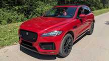 Jaguar F-Pace S supra alimentat 380CP AWD Panoramic, parbriz incalzit