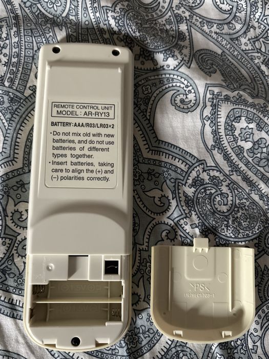 Telecomanda aer conditionat Fujitsu AR-RY13 + suport prindere