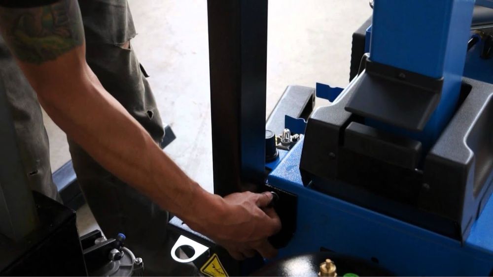 Продам шиномонтажное оборудование