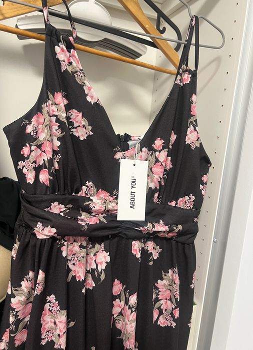 Rochie About You size 40 noua cu eticheta floral
