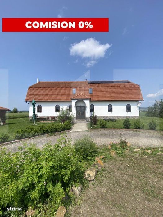 Conac de vanzare 7 camere, baie proprie, crama, ciubar si potential